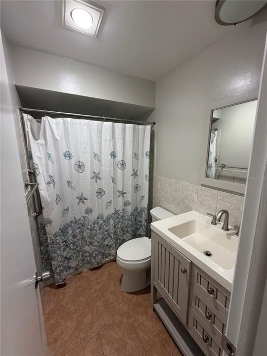 На продажу: $445,000 (5 спален, 2 ванн, 1849 Квадратных фут)