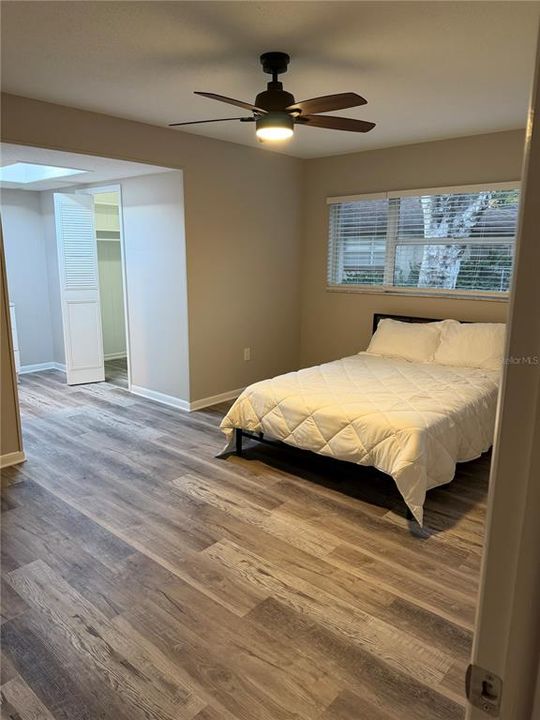 На продажу: $445,000 (5 спален, 2 ванн, 1849 Квадратных фут)