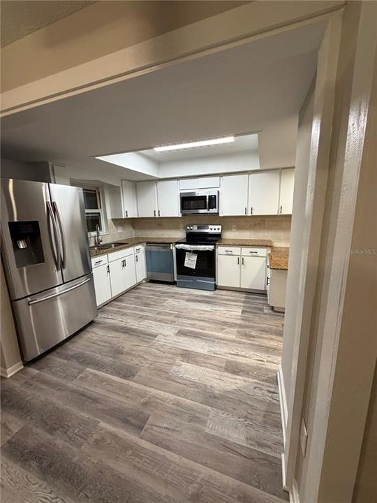 На продажу: $445,000 (5 спален, 2 ванн, 1849 Квадратных фут)