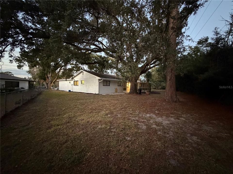 На продажу: $445,000 (5 спален, 2 ванн, 1849 Квадратных фут)