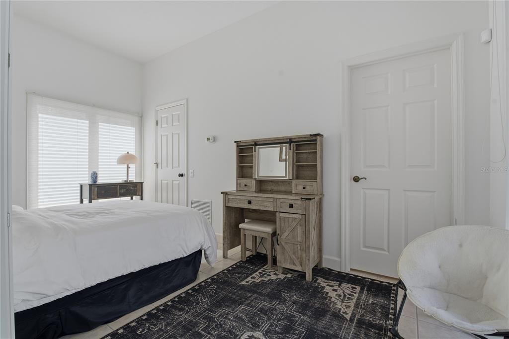 For Rent: $3,495 (3 beds, 3 baths, 2089 Square Feet)