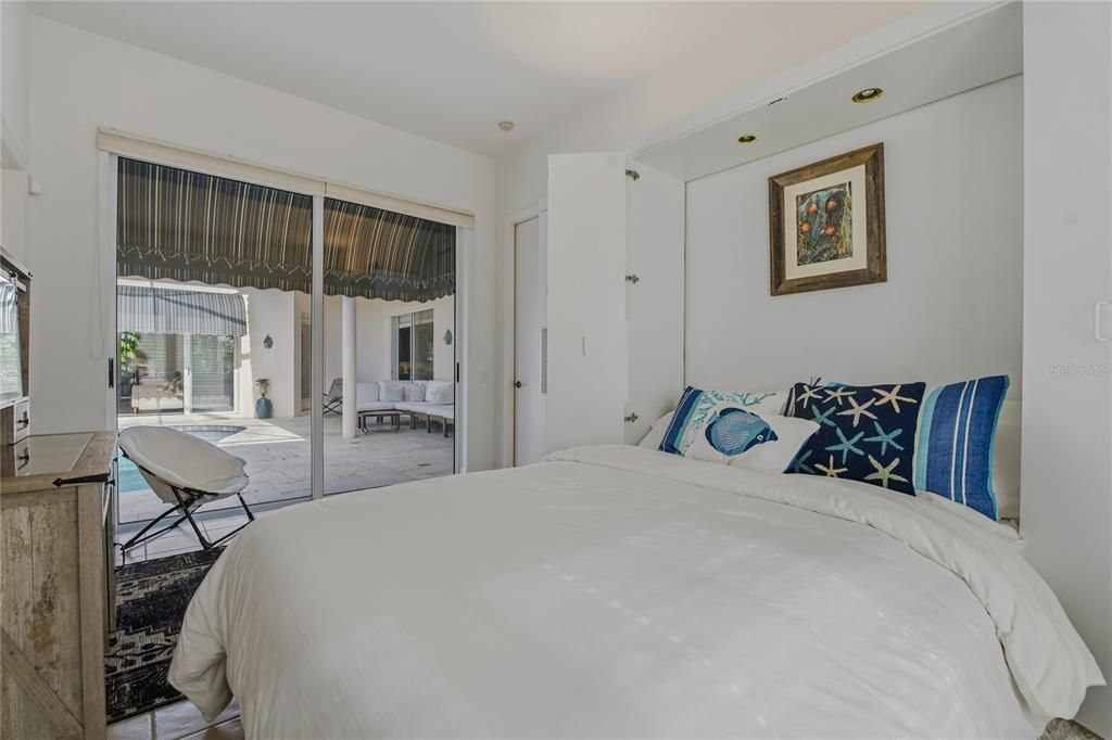 For Rent: $3,495 (3 beds, 3 baths, 2089 Square Feet)