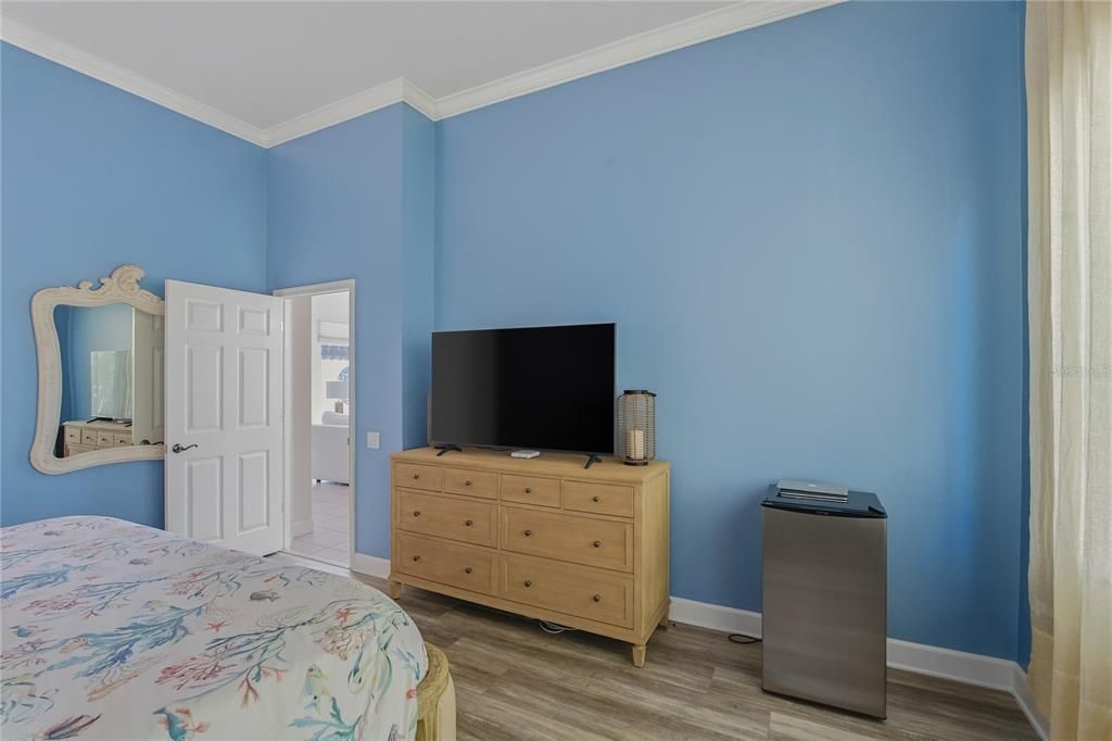 For Rent: $3,495 (3 beds, 3 baths, 2089 Square Feet)