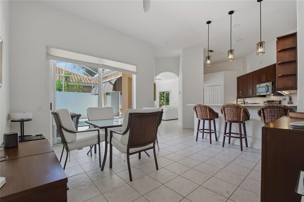 For Rent: $3,495 (3 beds, 3 baths, 2089 Square Feet)