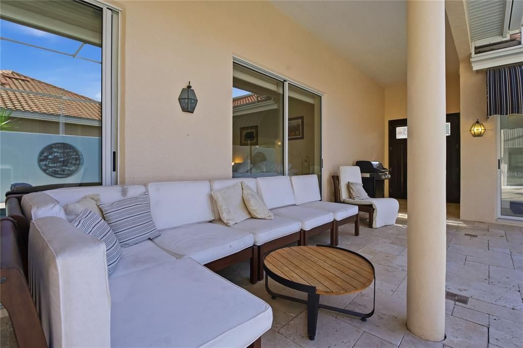 For Rent: $3,495 (3 beds, 3 baths, 2089 Square Feet)