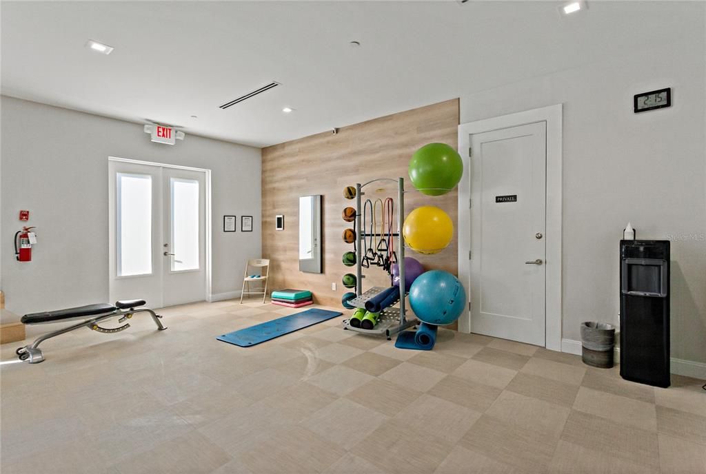 For Rent: $3,495 (3 beds, 3 baths, 2089 Square Feet)