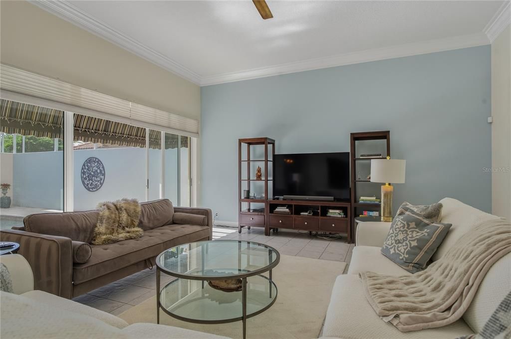 For Rent: $3,495 (3 beds, 3 baths, 2089 Square Feet)