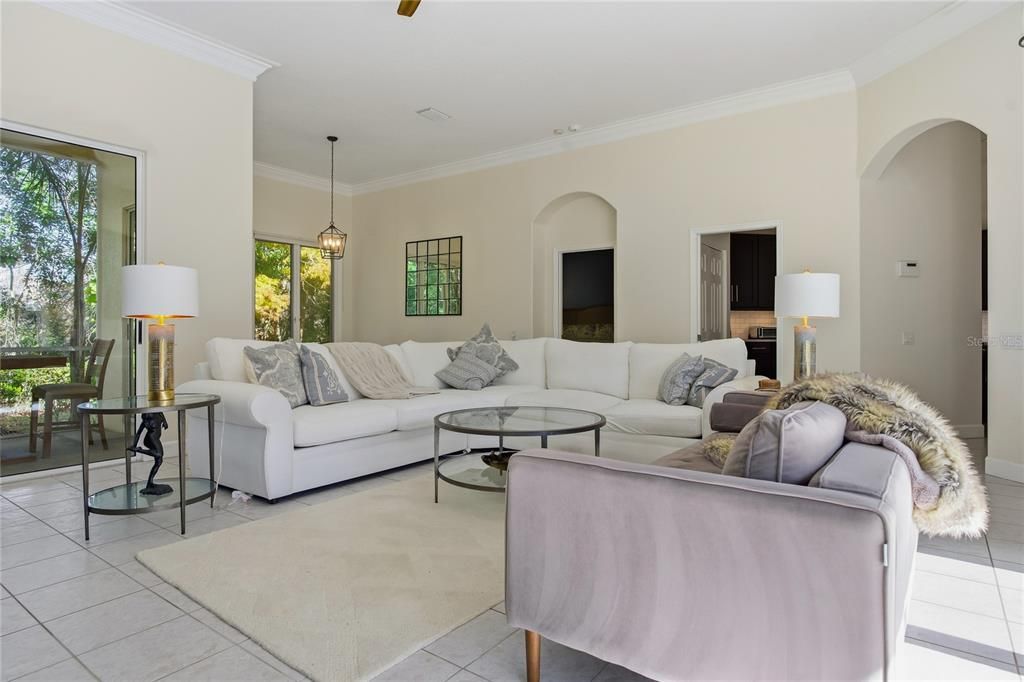 For Rent: $3,495 (3 beds, 3 baths, 2089 Square Feet)