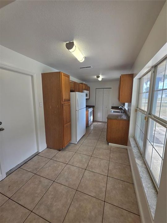 En Renta: $1,550 (3 camas, 2 baños, 1180 Pies cuadrados)