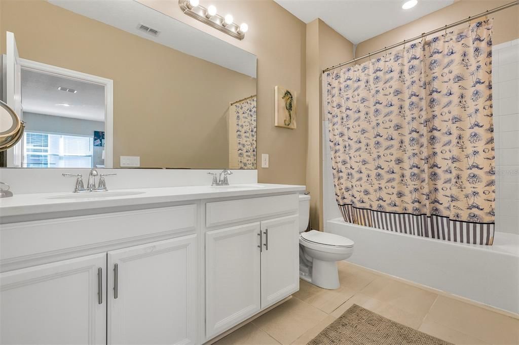 待售: $590,000 (4 贝兹, 3 浴室, 2872 平方英尺)