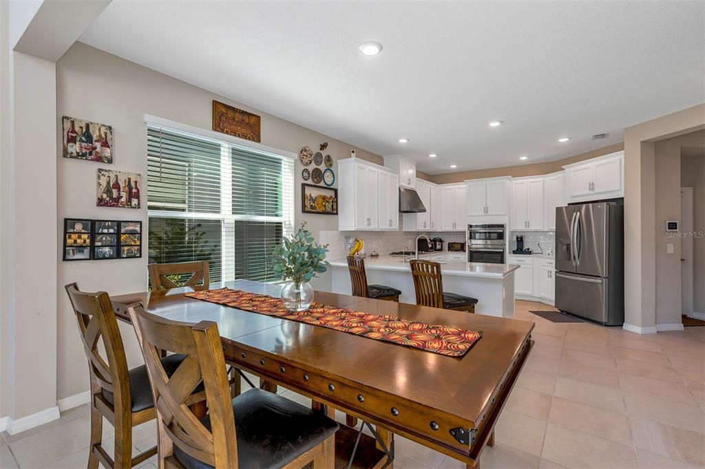 待售: $590,000 (4 贝兹, 3 浴室, 2872 平方英尺)