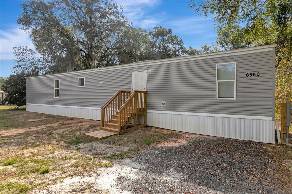 For Sale: $209,900 (3 beds, 2 baths, 966 Square Feet)