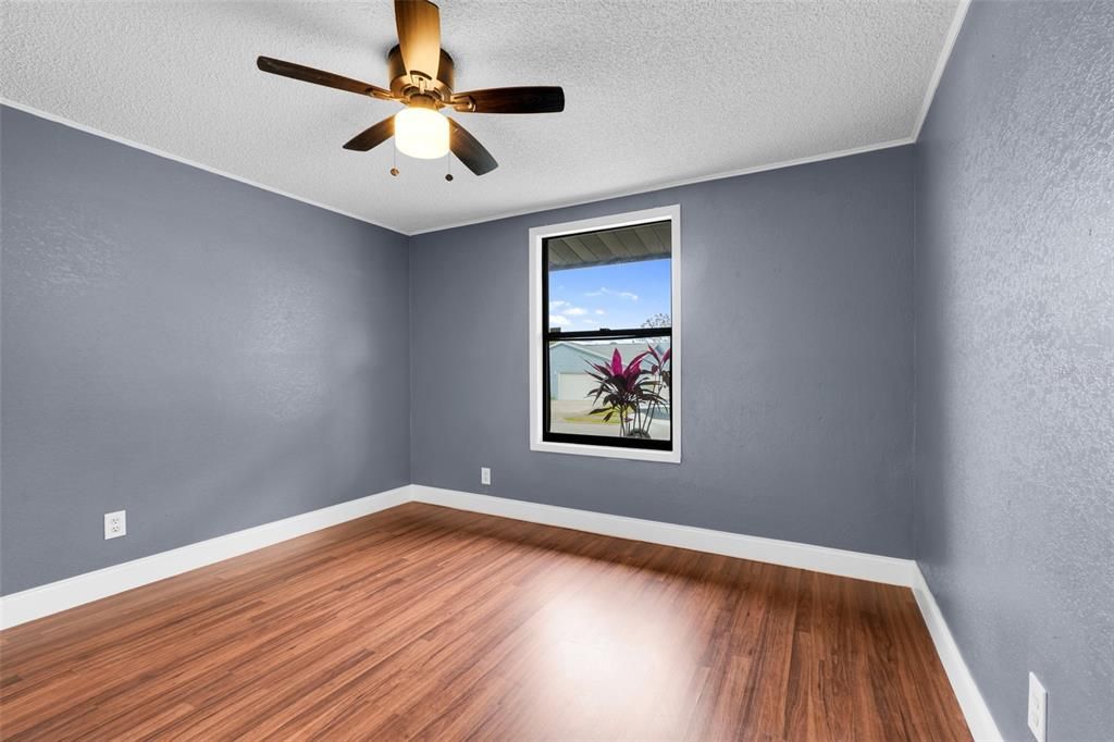 For Sale: $348,000 (4 beds, 2 baths, 1548 Square Feet)