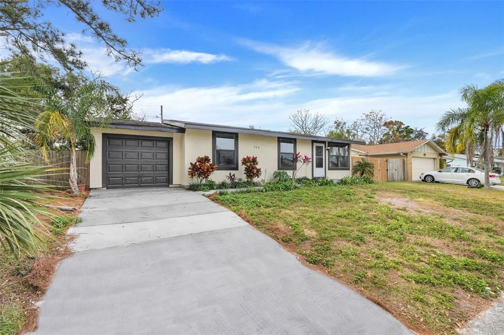 For Sale: $348,000 (4 beds, 2 baths, 1548 Square Feet)