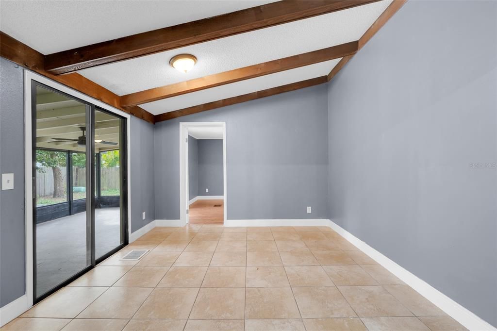 For Sale: $348,000 (4 beds, 2 baths, 1548 Square Feet)