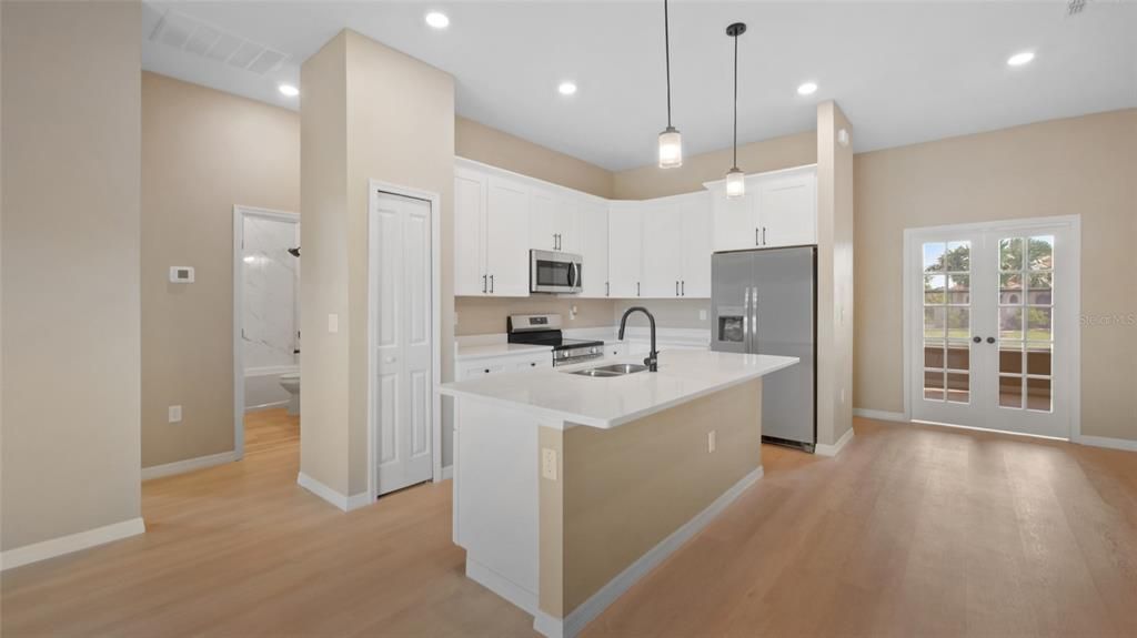 出租: $2,200 (3 贝兹, 2 浴室, 1813 平方英尺)