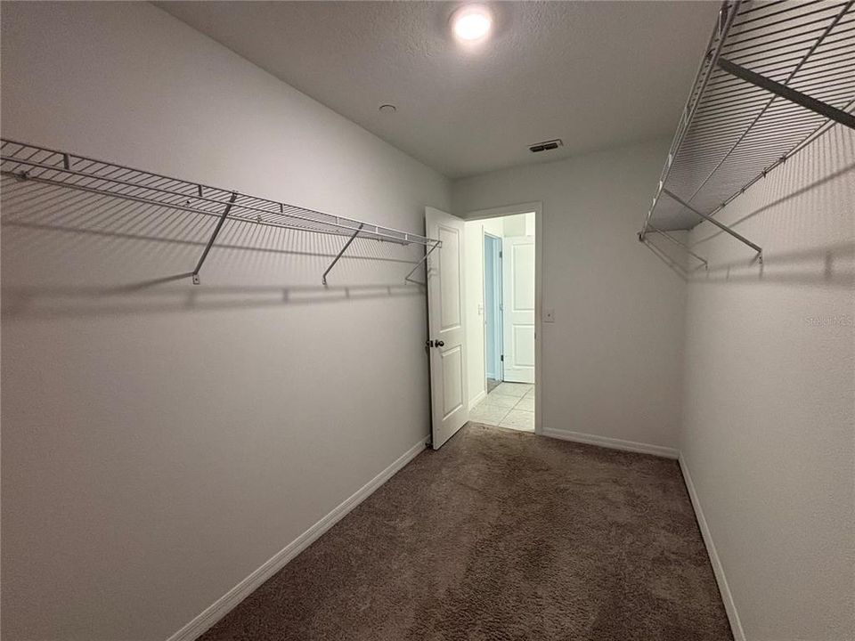 For Rent: $2,000 (3 beds, 2 baths, 1438 Square Feet)