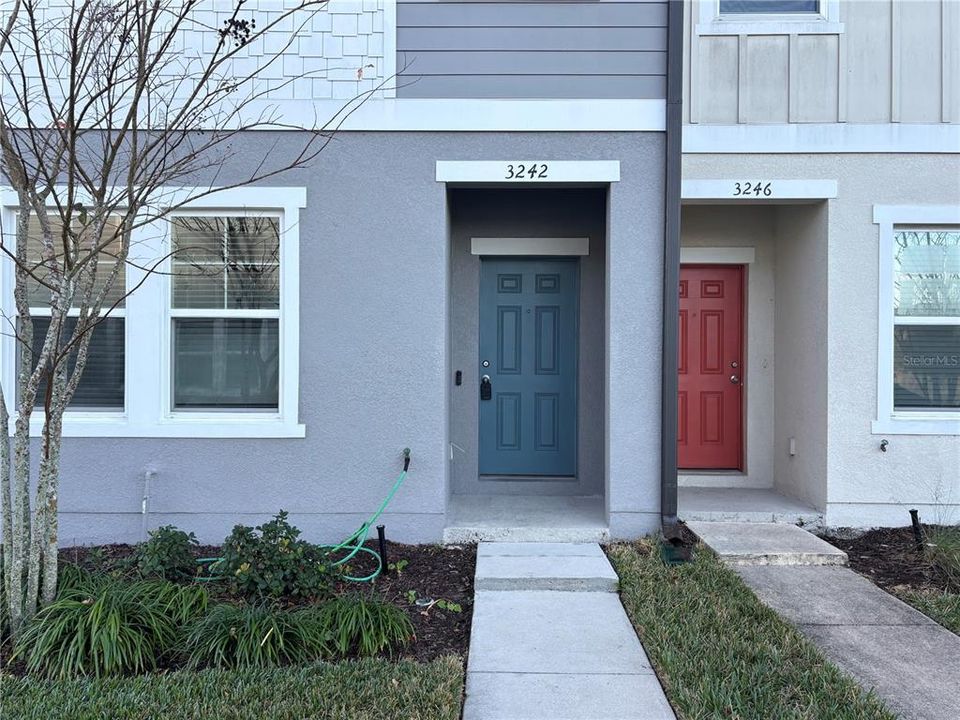 For Rent: $2,000 (3 beds, 2 baths, 1438 Square Feet)