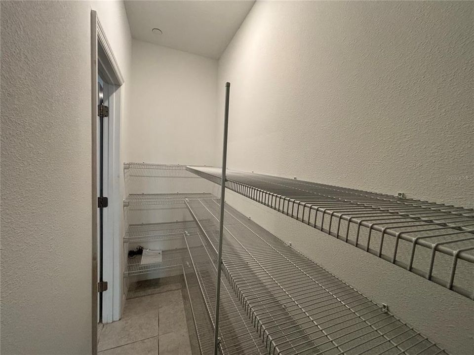 For Rent: $2,000 (3 beds, 2 baths, 1438 Square Feet)