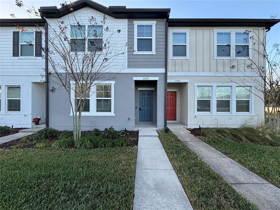 For Rent: $2,000 (3 beds, 2 baths, 1438 Square Feet)