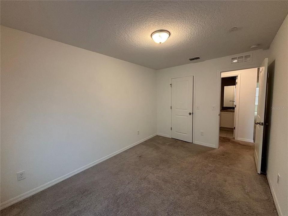 For Rent: $2,000 (3 beds, 2 baths, 1438 Square Feet)