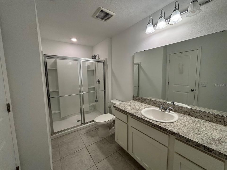 For Rent: $2,000 (3 beds, 2 baths, 1438 Square Feet)