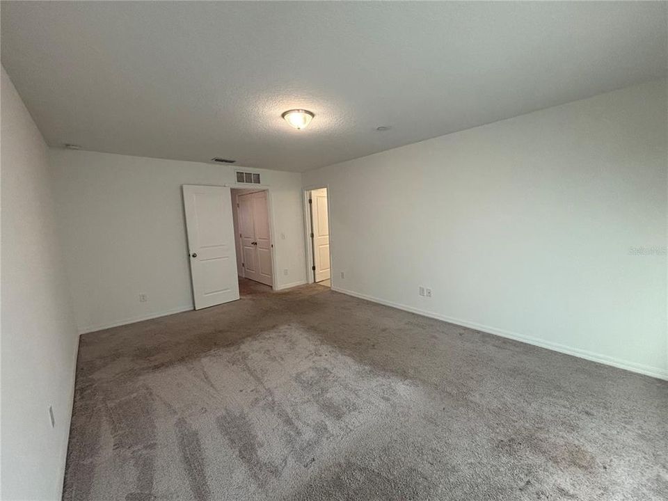 For Rent: $2,000 (3 beds, 2 baths, 1438 Square Feet)