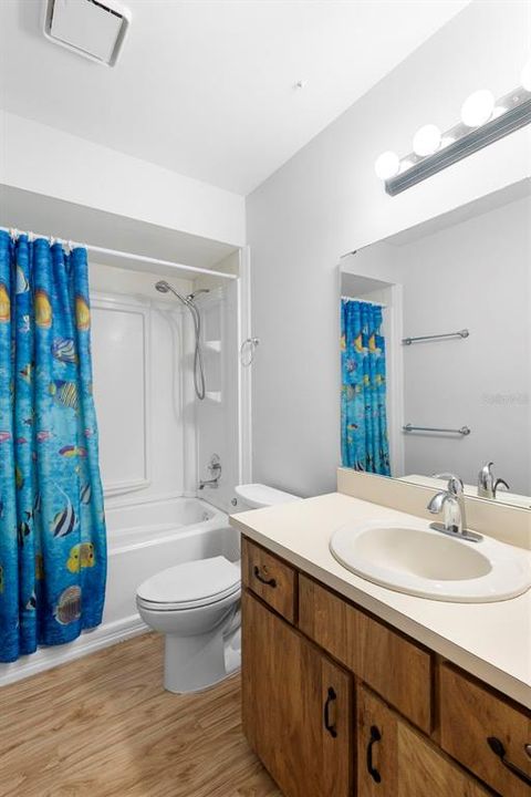 待售: $274,000 (3 贝兹, 2 浴室, 1222 平方英尺)