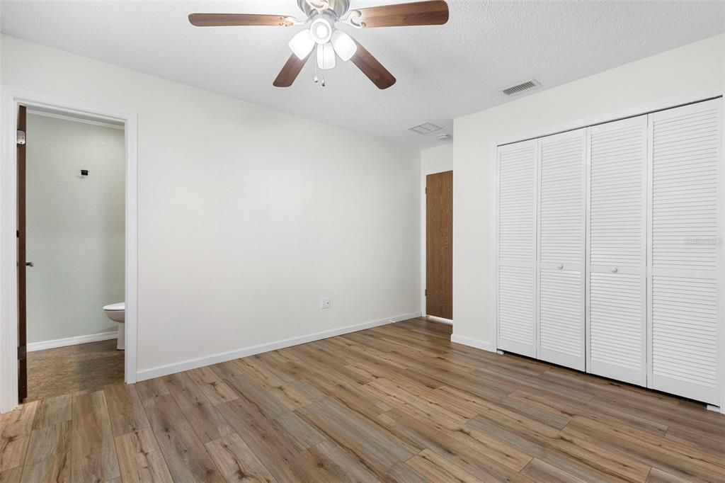 待售: $274,000 (3 贝兹, 2 浴室, 1222 平方英尺)