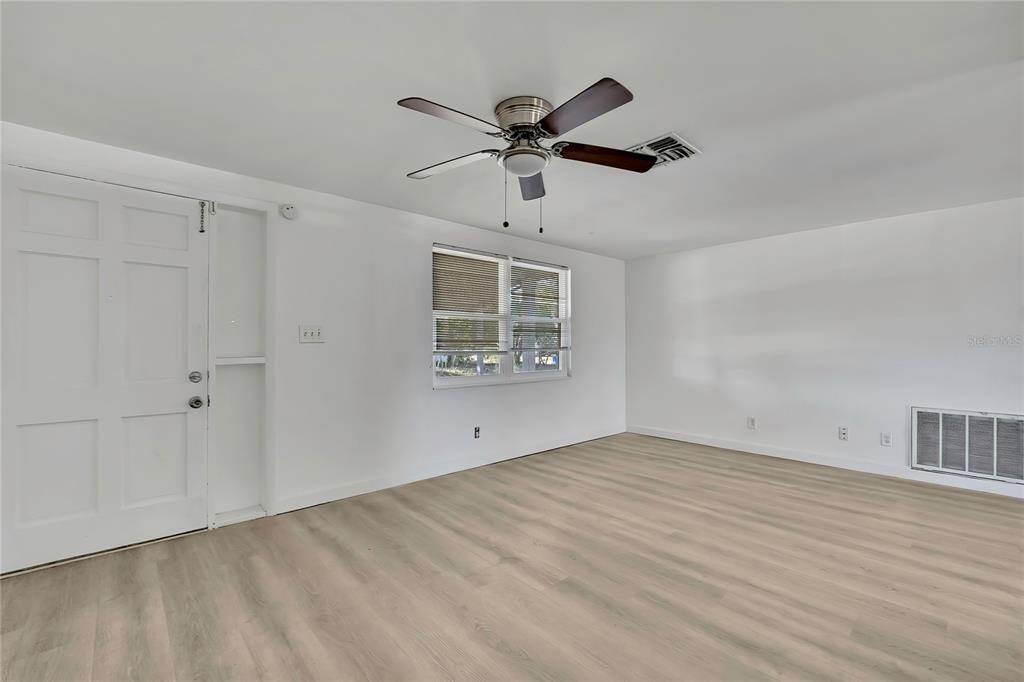 待售: $214,900 (3 贝兹, 2 浴室, 970 平方英尺)