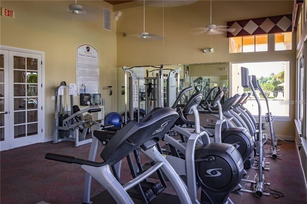 En Venta: $420,000 (4 camas, 3 baños, 2042 Pies cuadrados)