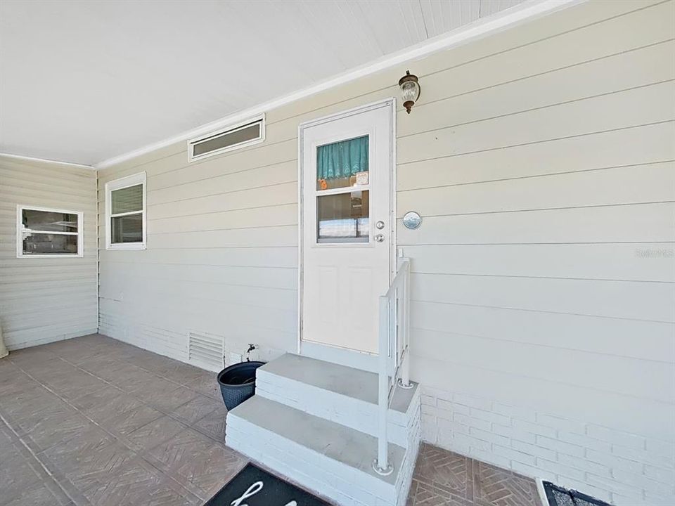 For Sale: $183,000 (2 beds, 2 baths, 1312 Square Feet)