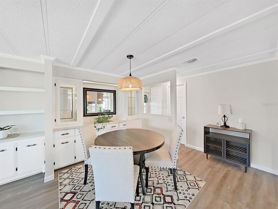 For Sale: $183,000 (2 beds, 2 baths, 1312 Square Feet)