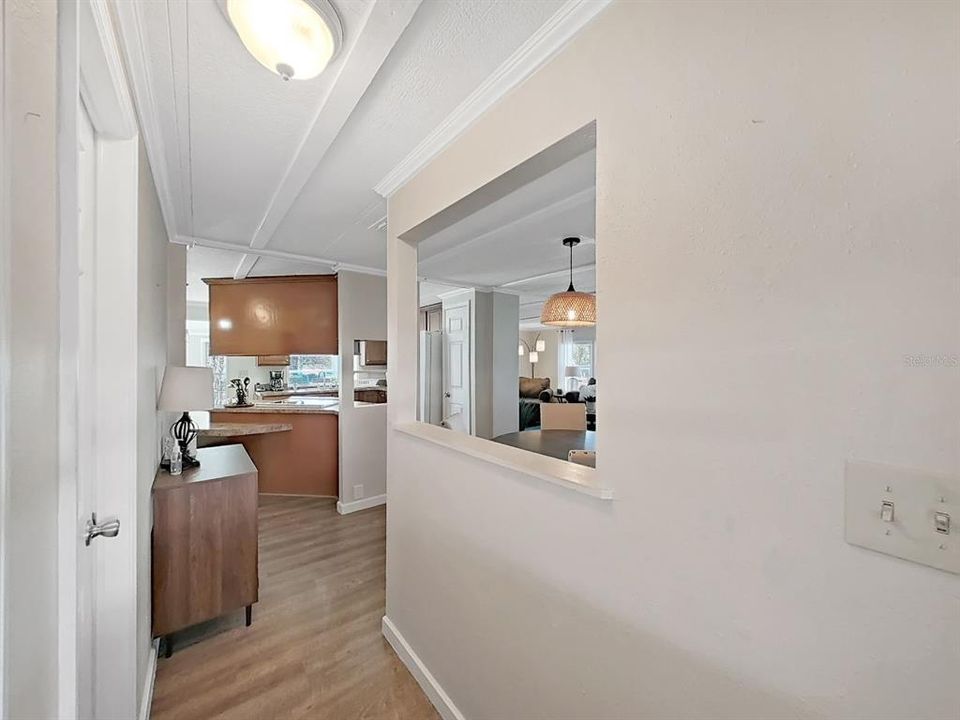 For Sale: $183,000 (2 beds, 2 baths, 1312 Square Feet)