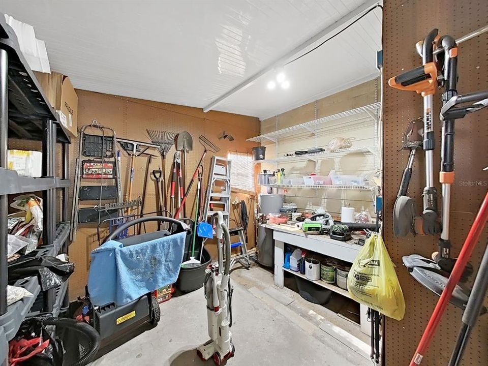 For Sale: $183,000 (2 beds, 2 baths, 1312 Square Feet)