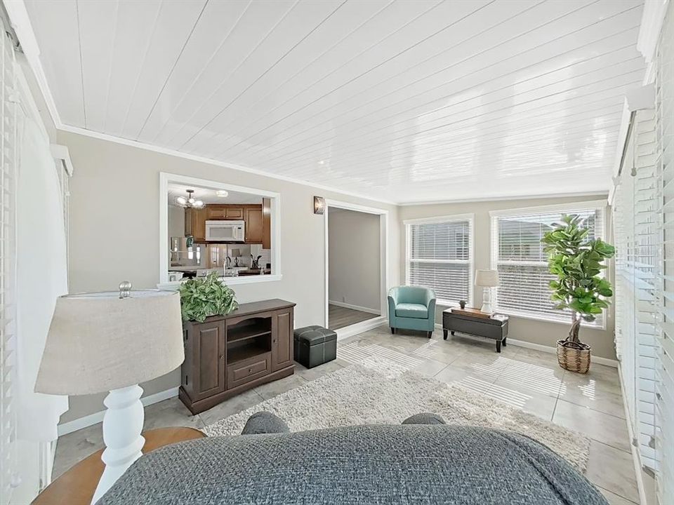 For Sale: $183,000 (2 beds, 2 baths, 1312 Square Feet)