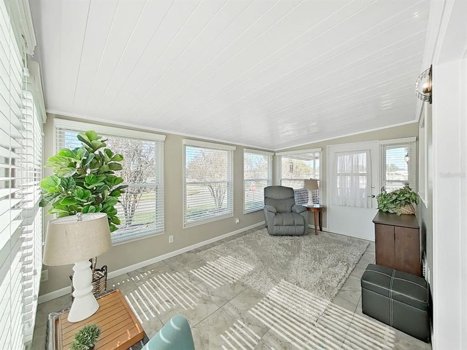 For Sale: $183,000 (2 beds, 2 baths, 1312 Square Feet)