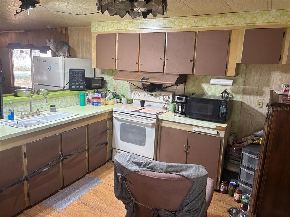 For Sale: $55,000 (2 beds, 2 baths, 840 Square Feet)