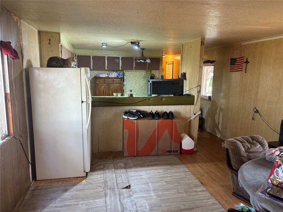 For Sale: $55,000 (2 beds, 2 baths, 840 Square Feet)