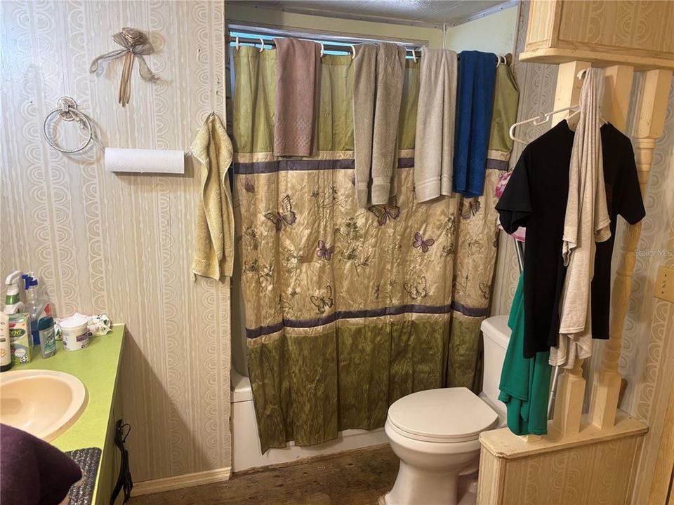 For Sale: $55,000 (2 beds, 2 baths, 840 Square Feet)