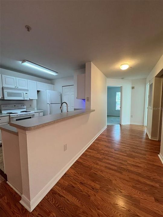 出租: $1,800 (3 贝兹, 2 浴室, 1232 平方英尺)