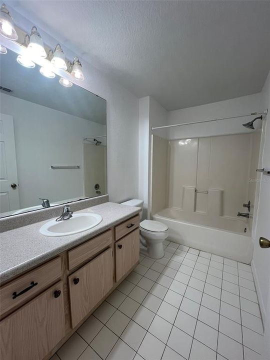 出租: $1,800 (3 贝兹, 2 浴室, 1232 平方英尺)