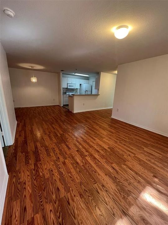 出租: $1,800 (3 贝兹, 2 浴室, 1232 平方英尺)