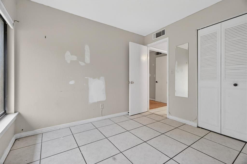 For Sale: $149,000 (2 beds, 3 baths, 1565 Square Feet)