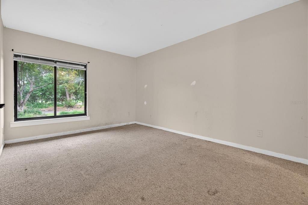 For Sale: $149,000 (2 beds, 3 baths, 1565 Square Feet)