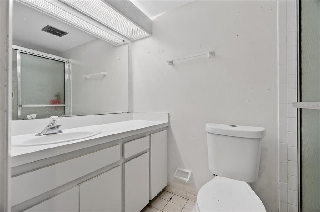 For Sale: $149,000 (2 beds, 3 baths, 1565 Square Feet)