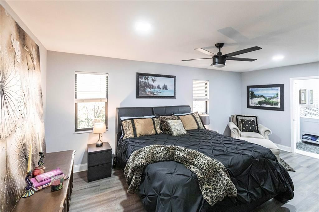 For Sale: $594,000 (3 beds, 2 baths, 1621 Square Feet)