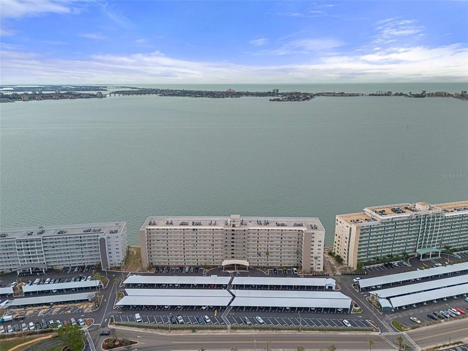 В аренду: $2,500 (2 спален, 2 ванн, 2210 Квадратных фут)