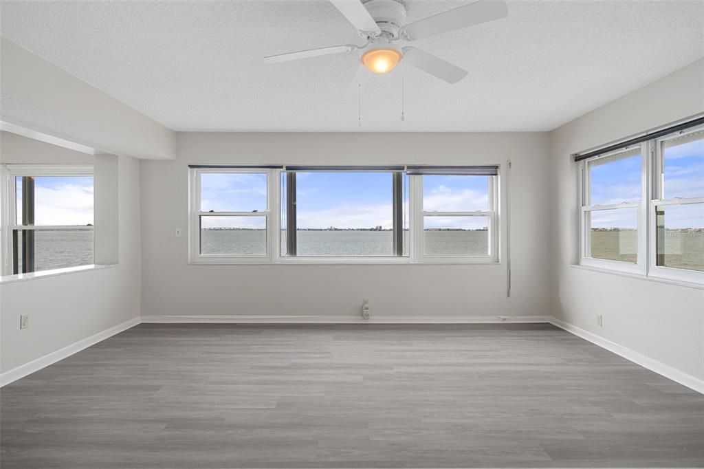 В аренду: $2,500 (2 спален, 2 ванн, 2210 Квадратных фут)