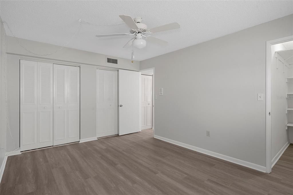 В аренду: $2,500 (2 спален, 2 ванн, 2210 Квадратных фут)